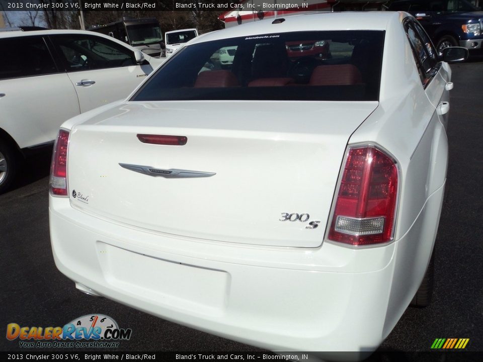 2013 Chrysler 300 S V6 Bright White / Black/Red Photo #31