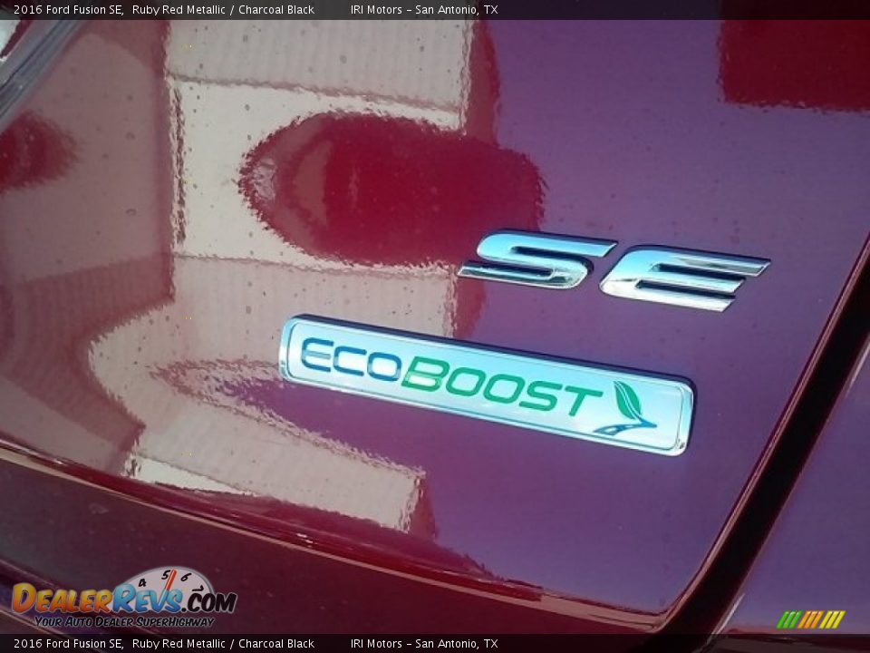 2016 Ford Fusion SE Ruby Red Metallic / Charcoal Black Photo #10