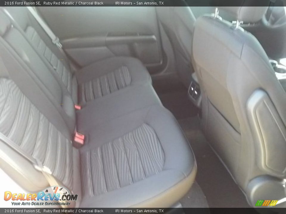 2016 Ford Fusion SE Ruby Red Metallic / Charcoal Black Photo #12