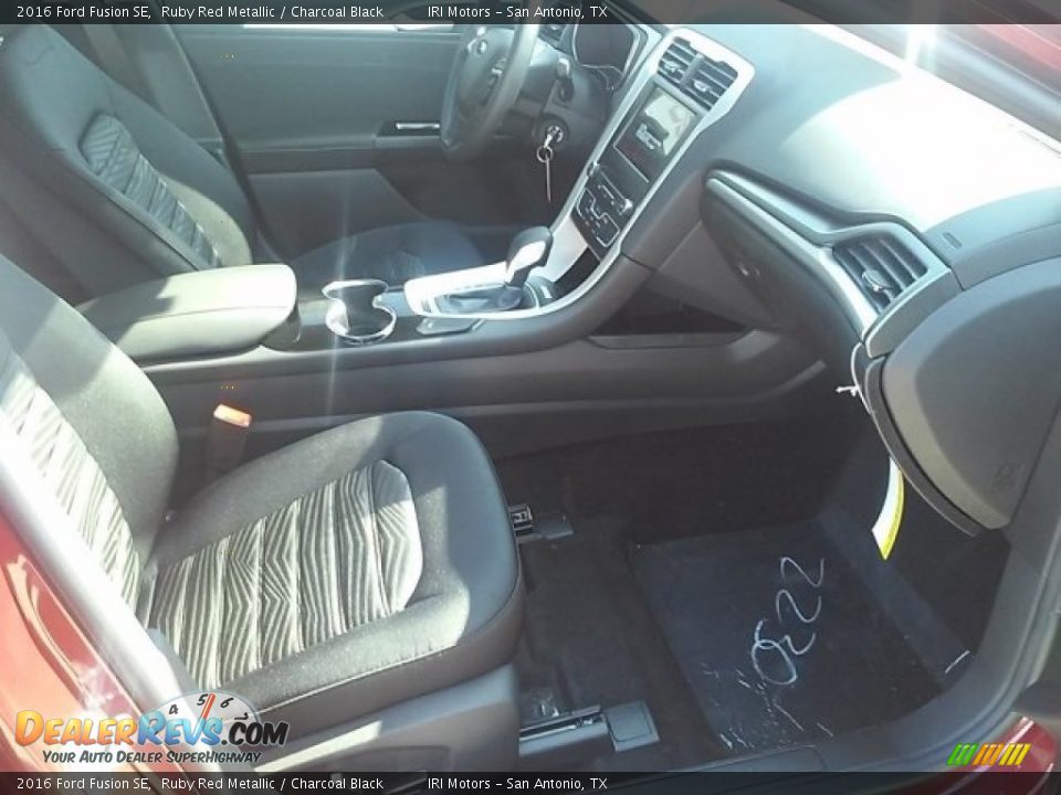 2016 Ford Fusion SE Ruby Red Metallic / Charcoal Black Photo #13