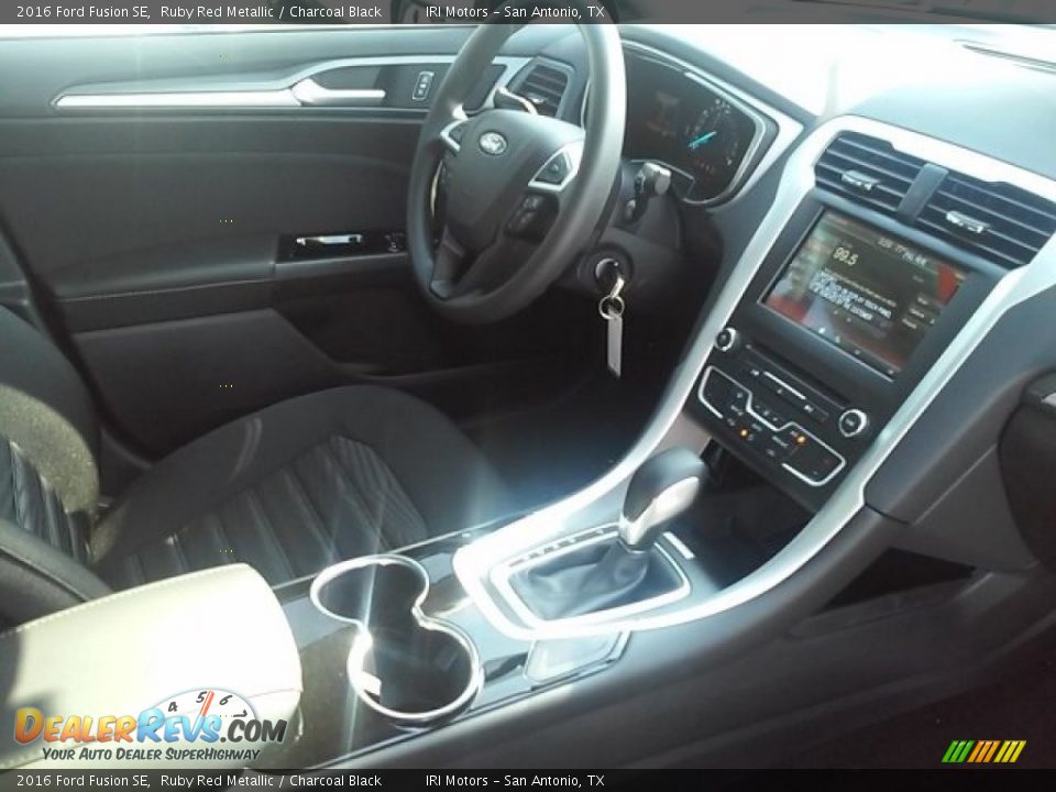 2016 Ford Fusion SE Ruby Red Metallic / Charcoal Black Photo #14