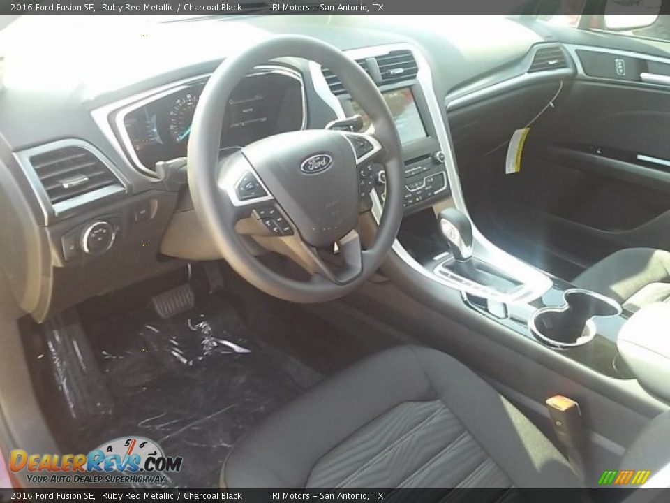 2016 Ford Fusion SE Ruby Red Metallic / Charcoal Black Photo #21