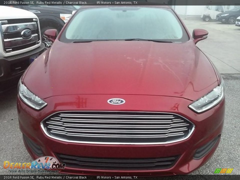 2016 Ford Fusion SE Ruby Red Metallic / Charcoal Black Photo #30