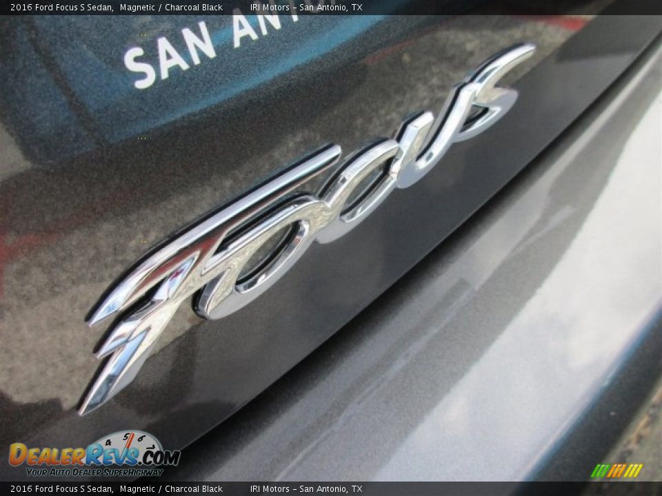 2016 Ford Focus S Sedan Magnetic / Charcoal Black Photo #5