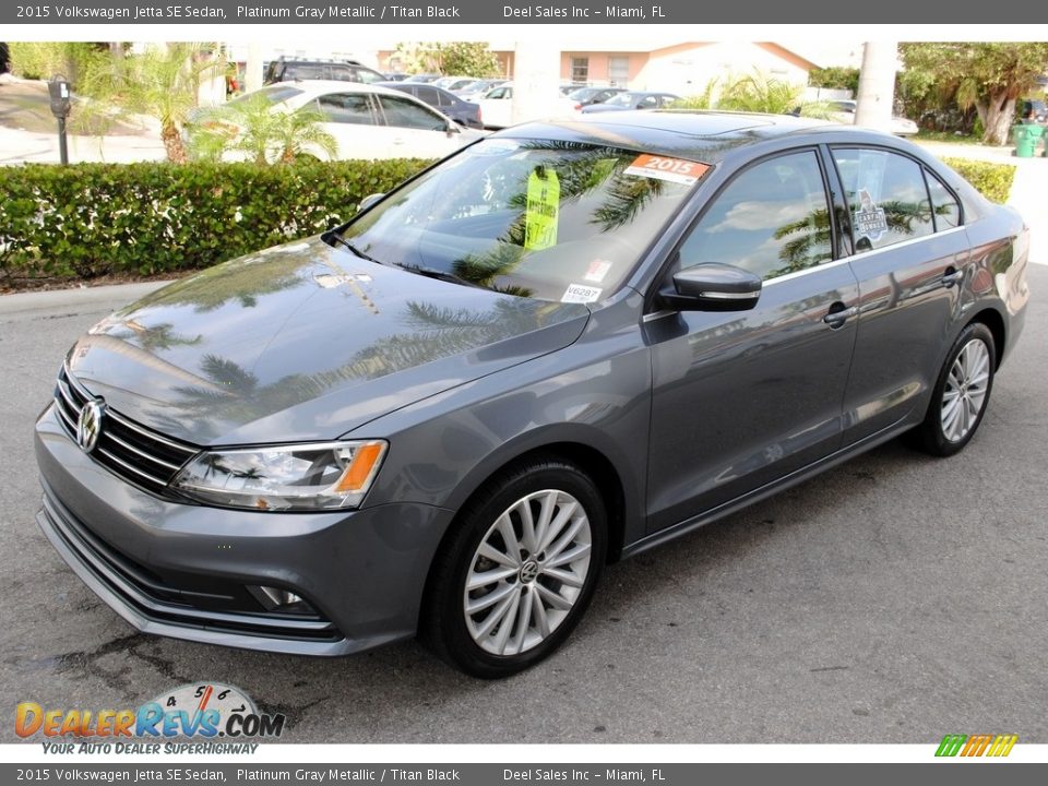 2015 Volkswagen Jetta SE Sedan Platinum Gray Metallic / Titan Black Photo #4