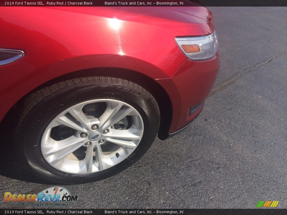 2014 Ford Taurus SEL Ruby Red / Charcoal Black Photo #27