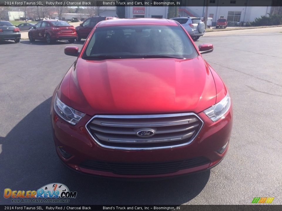 2014 Ford Taurus SEL Ruby Red / Charcoal Black Photo #30