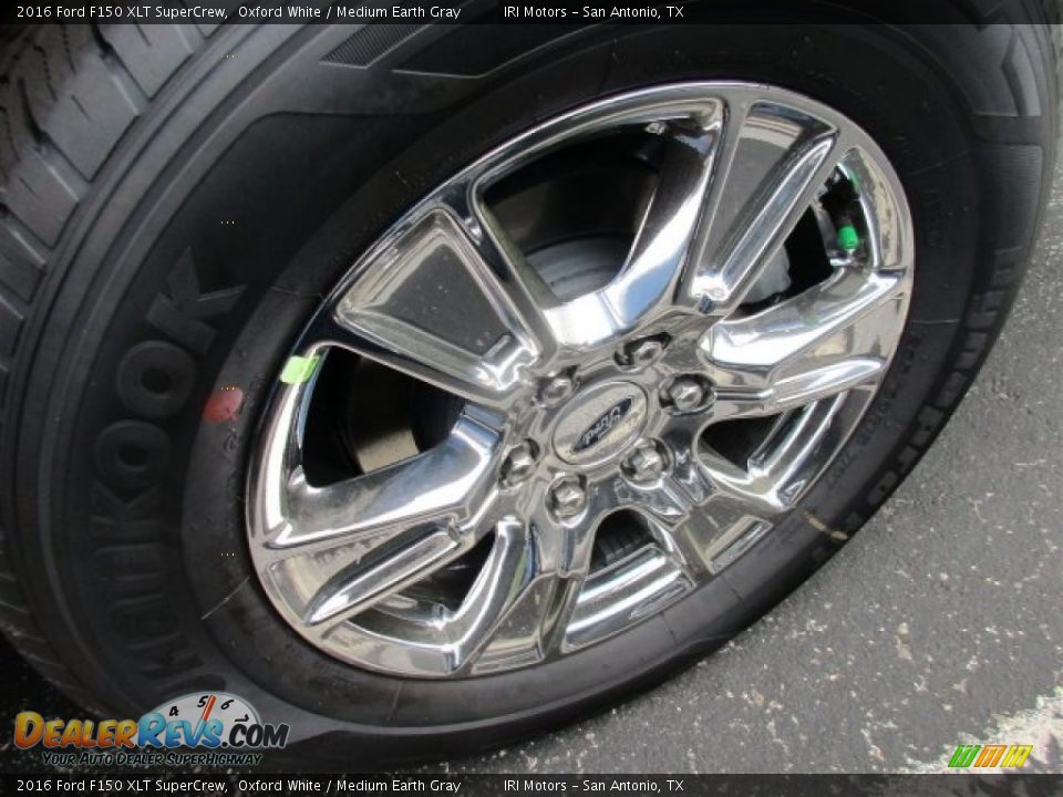 2016 Ford F150 XLT SuperCrew Oxford White / Medium Earth Gray Photo #5