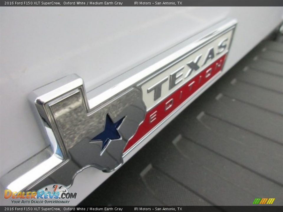 2016 Ford F150 XLT SuperCrew Oxford White / Medium Earth Gray Photo #7