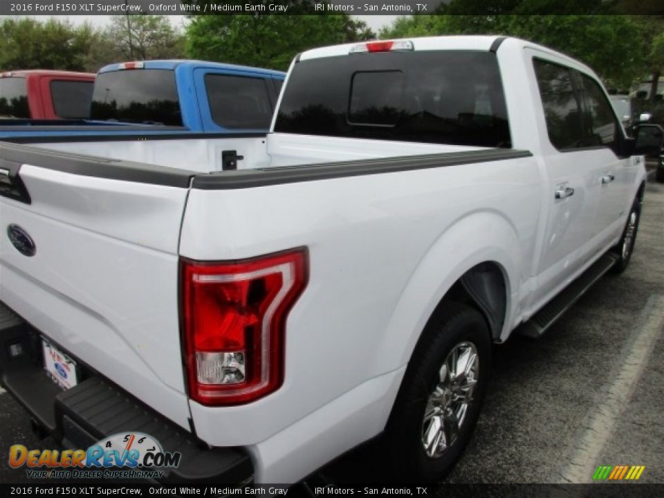 2016 Ford F150 XLT SuperCrew Oxford White / Medium Earth Gray Photo #9