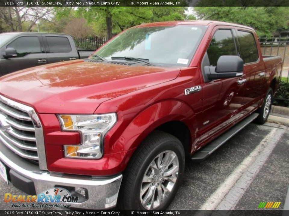 2016 Ford F150 XLT SuperCrew Ruby Red / Medium Earth Gray Photo #2