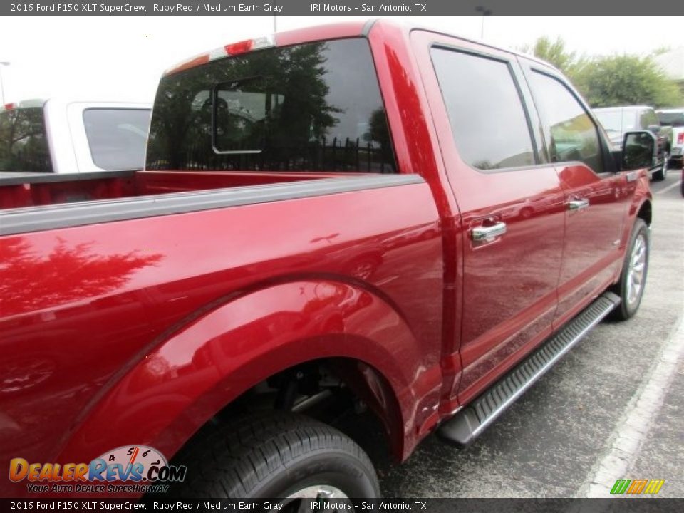 2016 Ford F150 XLT SuperCrew Ruby Red / Medium Earth Gray Photo #9