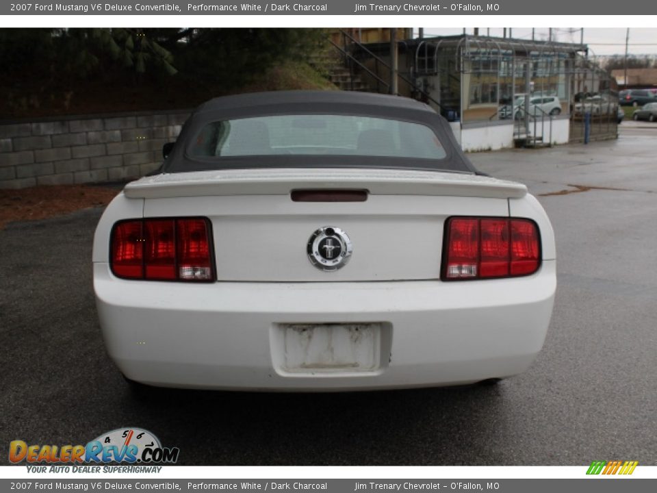 2007 Ford Mustang V6 Deluxe Convertible Performance White / Dark Charcoal Photo #6