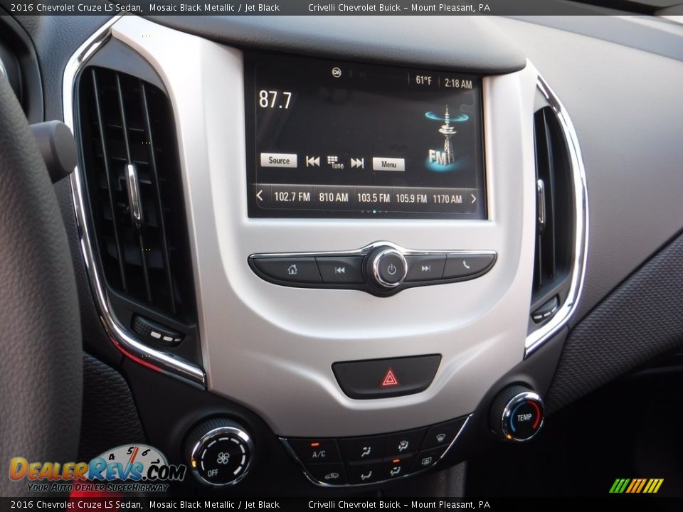 Controls of 2016 Chevrolet Cruze LS Sedan Photo #11