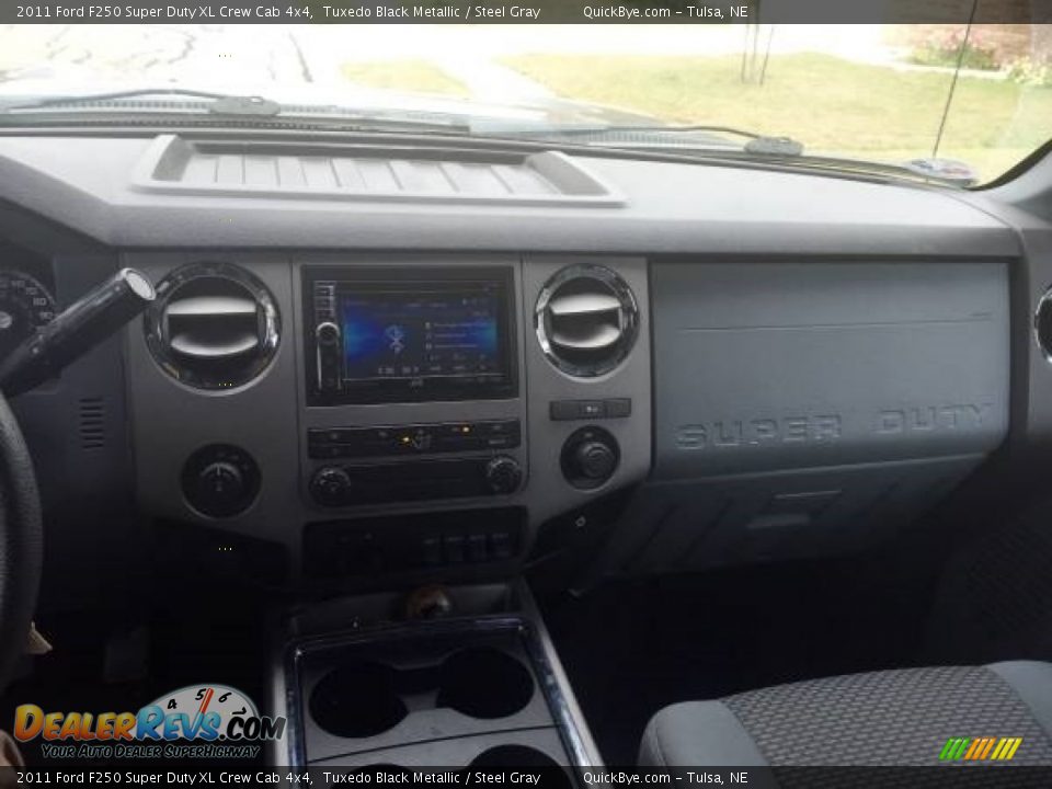 2011 Ford F250 Super Duty XL Crew Cab 4x4 Tuxedo Black Metallic / Steel Gray Photo #8