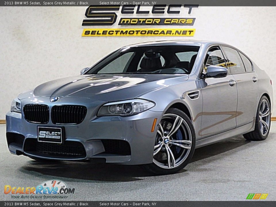 2013 BMW M5 Sedan Space Grey Metallic / Black Photo #1