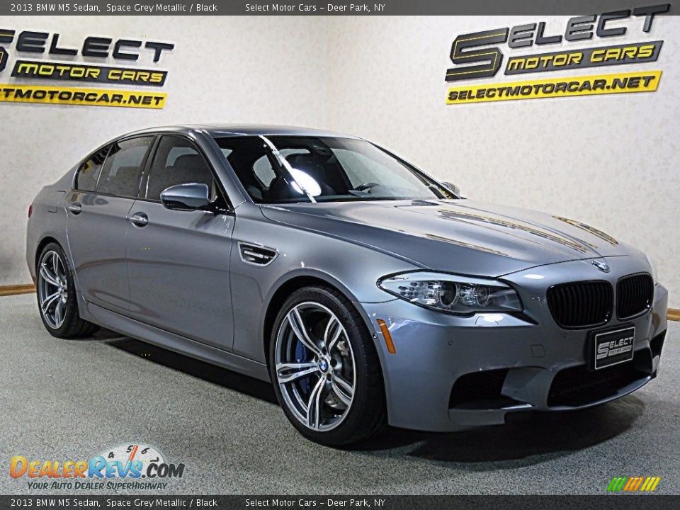 2013 BMW M5 Sedan Space Grey Metallic / Black Photo #3