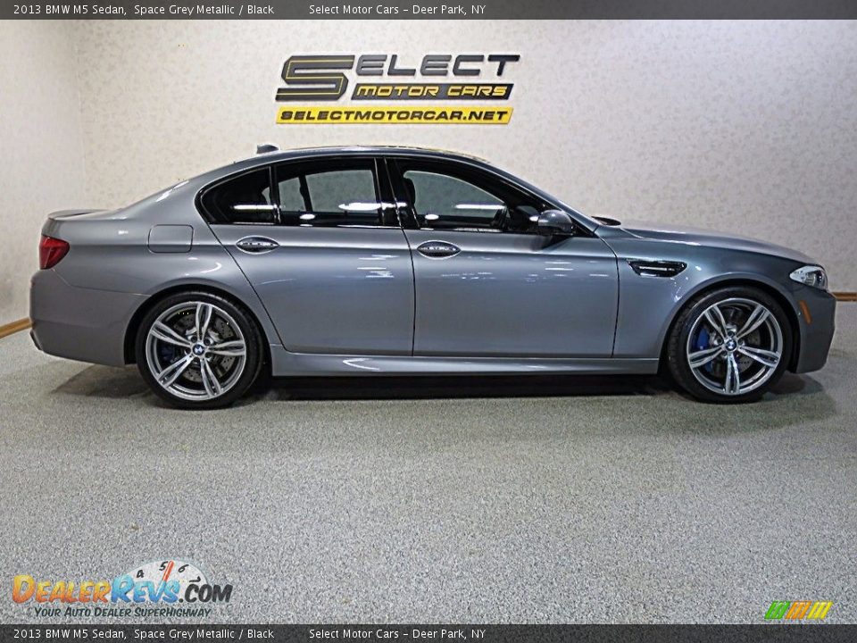2013 BMW M5 Sedan Space Grey Metallic / Black Photo #4
