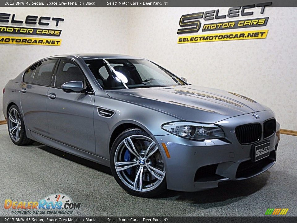 2013 BMW M5 Sedan Space Grey Metallic / Black Photo #5
