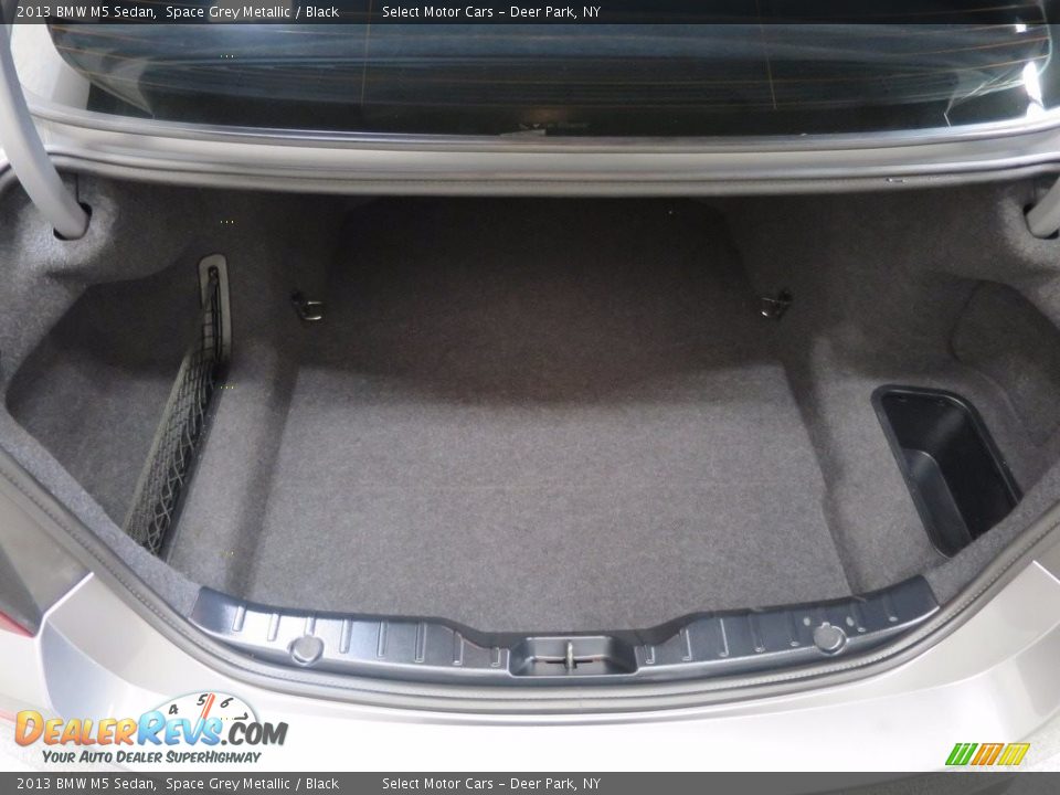 2013 BMW M5 Sedan Space Grey Metallic / Black Photo #16