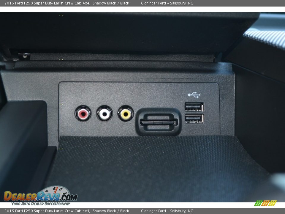 2016 Ford F250 Super Duty Lariat Crew Cab 4x4 Shadow Black / Black Photo #14