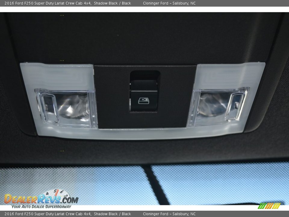 2016 Ford F250 Super Duty Lariat Crew Cab 4x4 Shadow Black / Black Photo #17