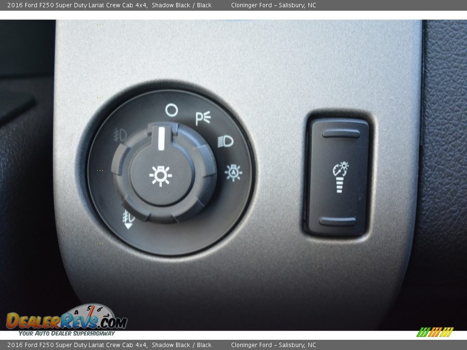 2016 Ford F250 Super Duty Lariat Crew Cab 4x4 Shadow Black / Black Photo #20