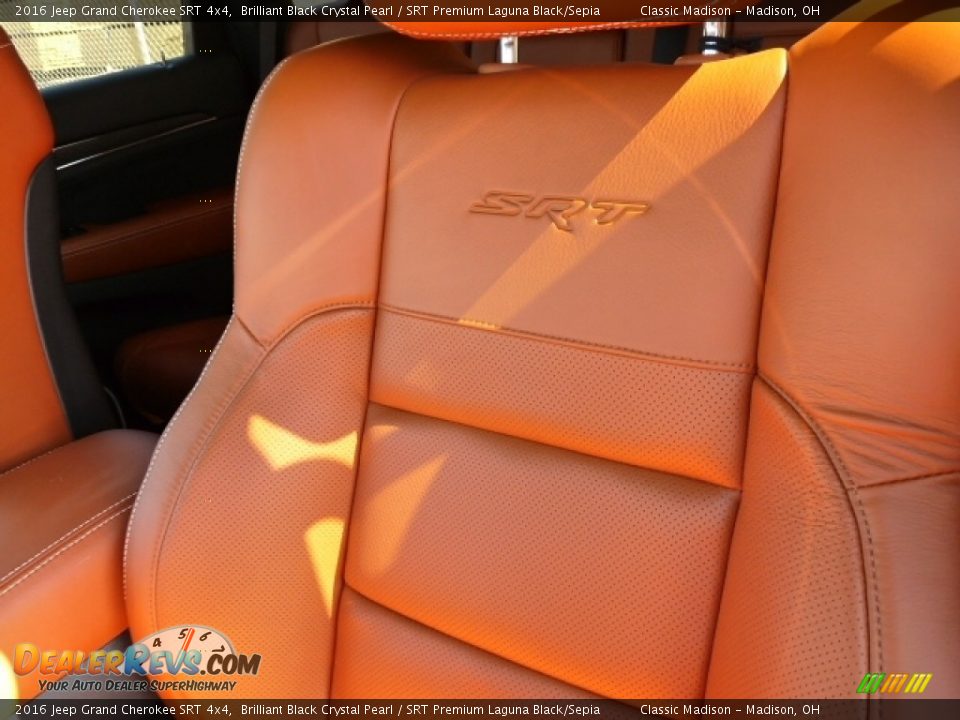 Front Seat of 2016 Jeep Grand Cherokee SRT 4x4 Photo #4