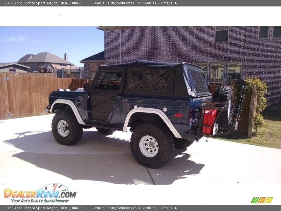 1972 Ford Bronco Sport Wagon Blue / Black Photo #3