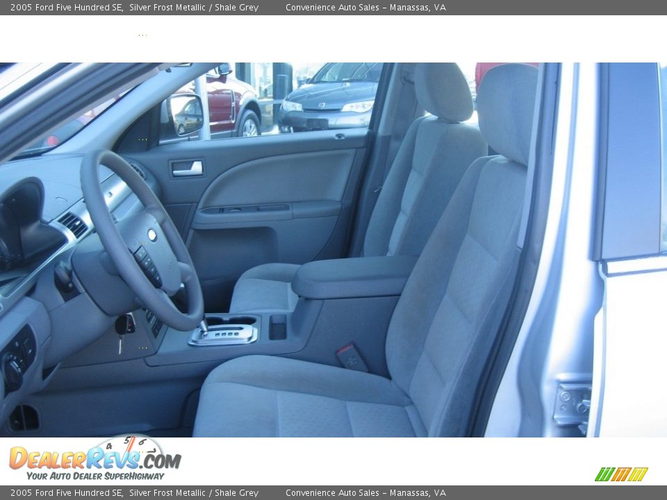 2005 Ford Five Hundred SE Silver Frost Metallic / Shale Grey Photo #10