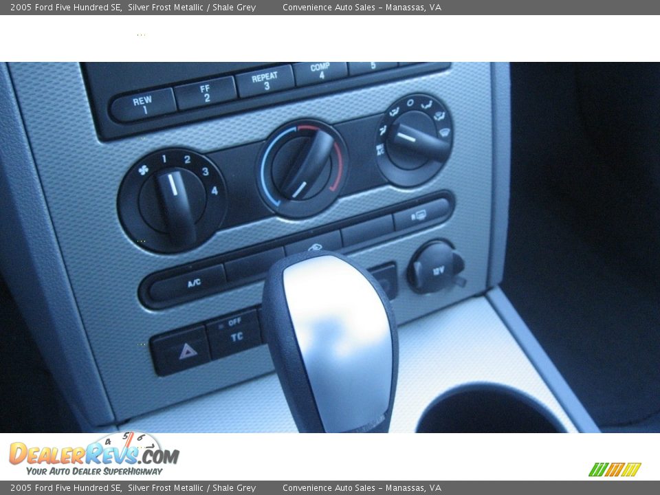 2005 Ford Five Hundred SE Silver Frost Metallic / Shale Grey Photo #18