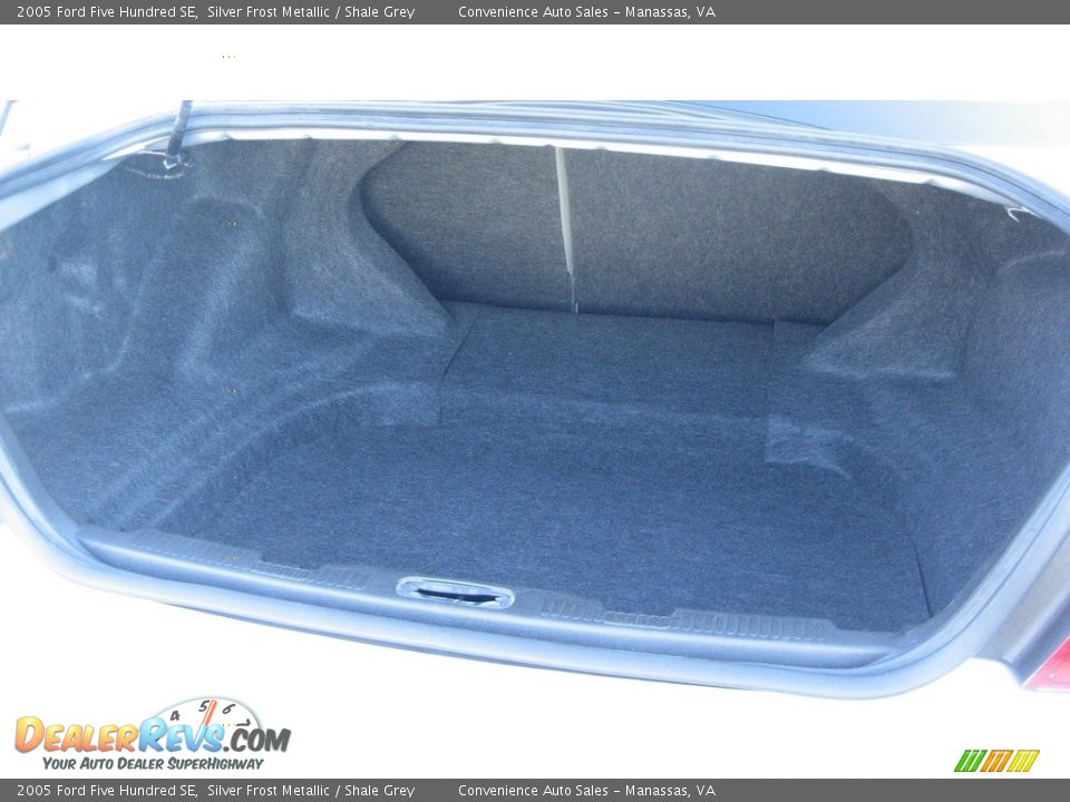 2005 Ford Five Hundred SE Silver Frost Metallic / Shale Grey Photo #24