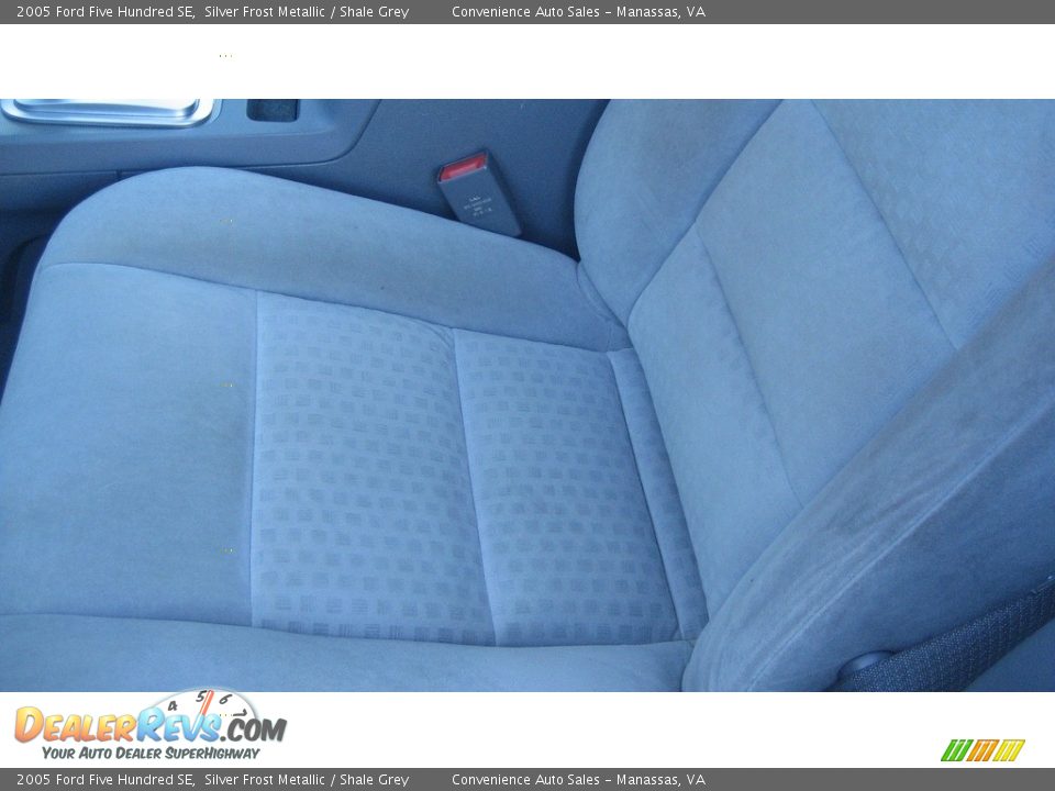 2005 Ford Five Hundred SE Silver Frost Metallic / Shale Grey Photo #25
