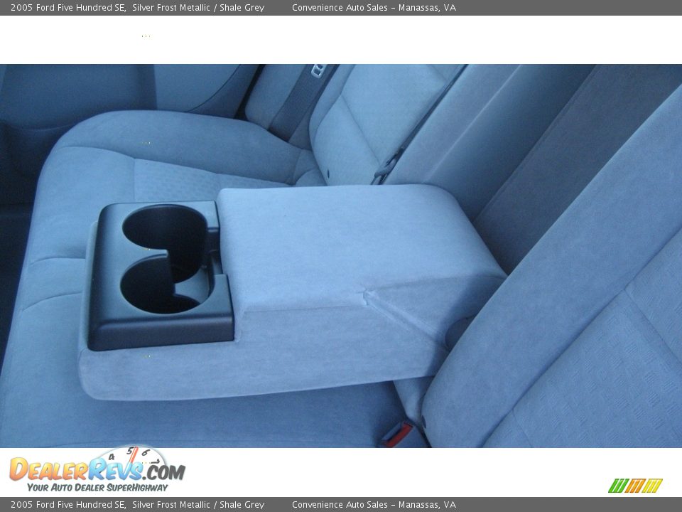 2005 Ford Five Hundred SE Silver Frost Metallic / Shale Grey Photo #32