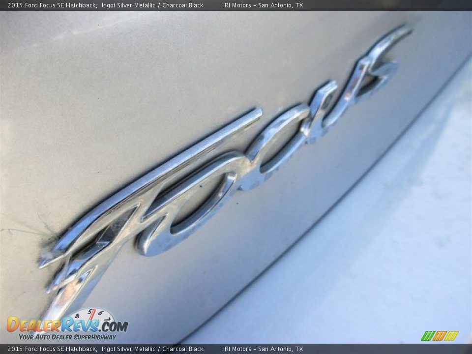 2015 Ford Focus SE Hatchback Ingot Silver Metallic / Charcoal Black Photo #5