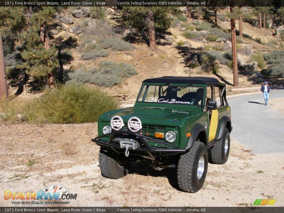 1971 Ford Bronco Sport Wagon Land Rover Green / Beige Photo #3