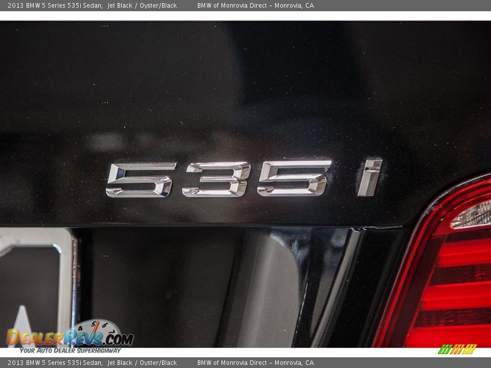 2013 BMW 5 Series 535i Sedan Jet Black / Oyster/Black Photo #7