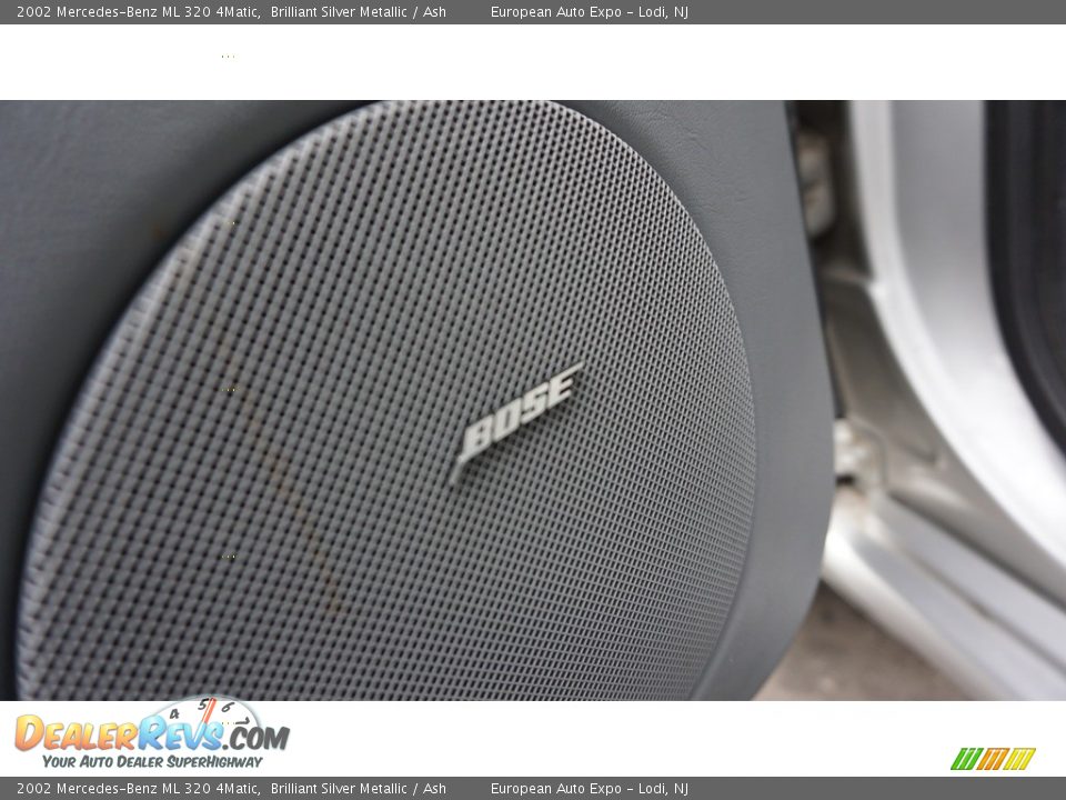 2002 Mercedes-Benz ML 320 4Matic Brilliant Silver Metallic / Ash Photo #15