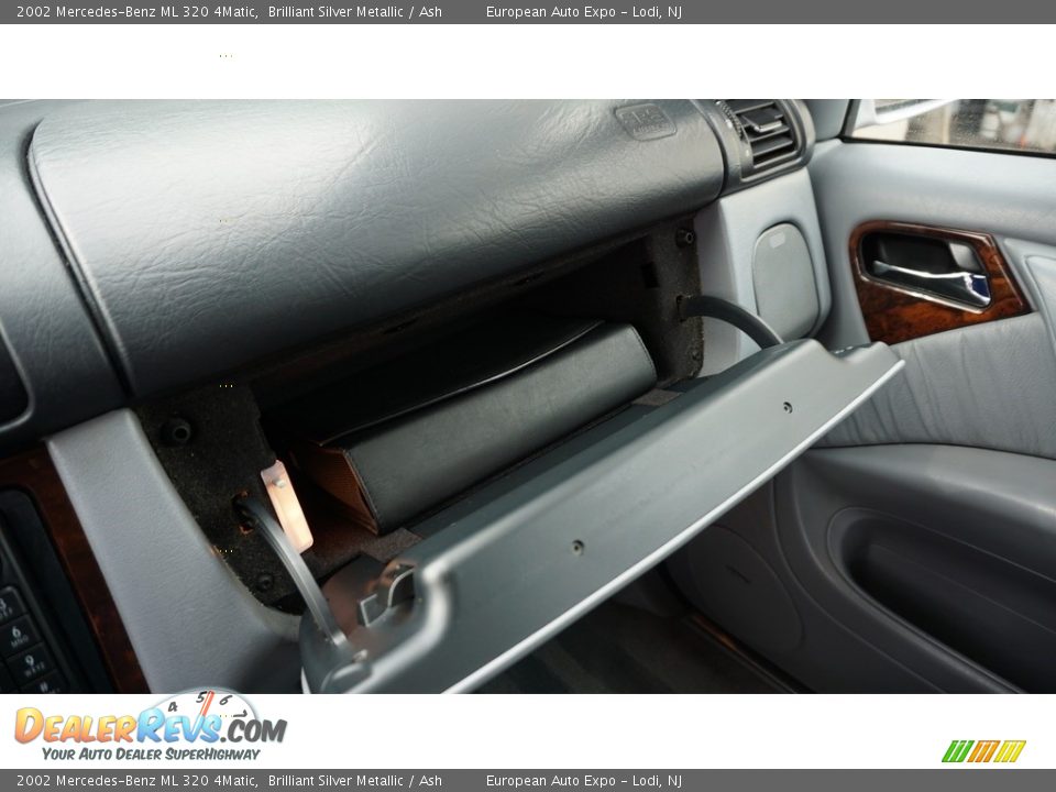 2002 Mercedes-Benz ML 320 4Matic Brilliant Silver Metallic / Ash Photo #21