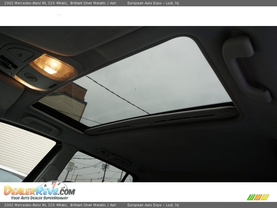 2002 Mercedes-Benz ML 320 4Matic Brilliant Silver Metallic / Ash Photo #22