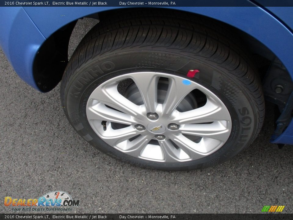 2016 Chevrolet Spark LT Wheel Photo #3