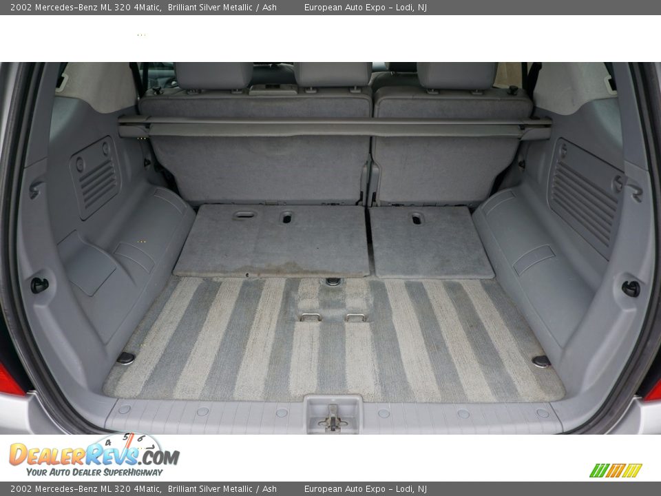 2002 Mercedes-Benz ML 320 4Matic Brilliant Silver Metallic / Ash Photo #23