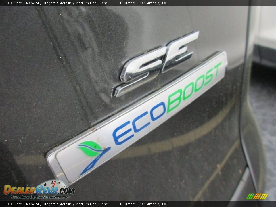 2016 Ford Escape SE Magnetic Metallic / Medium Light Stone Photo #6