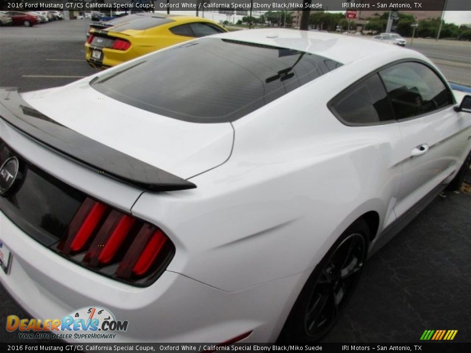 2016 Ford Mustang GT/CS California Special Coupe Oxford White / California Special Ebony Black/Miko Suede Photo #7