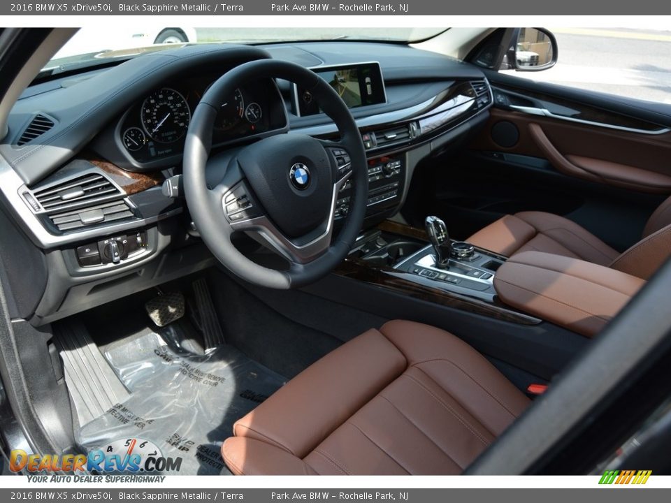 Terra Interior - 2016 BMW X5 xDrive50i Photo #11