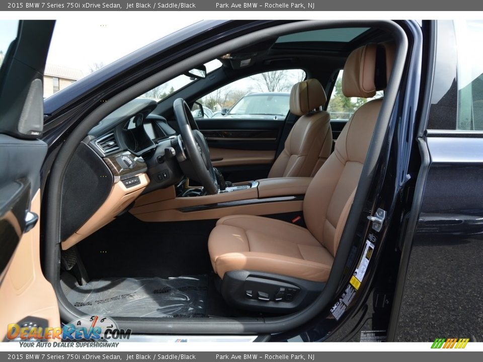 Front Seat of 2015 BMW 7 Series 750i xDrive Sedan Photo #13