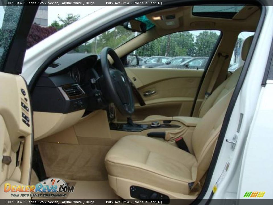 2007 BMW 5 Series 525xi Sedan Alpine White / Beige Photo #10