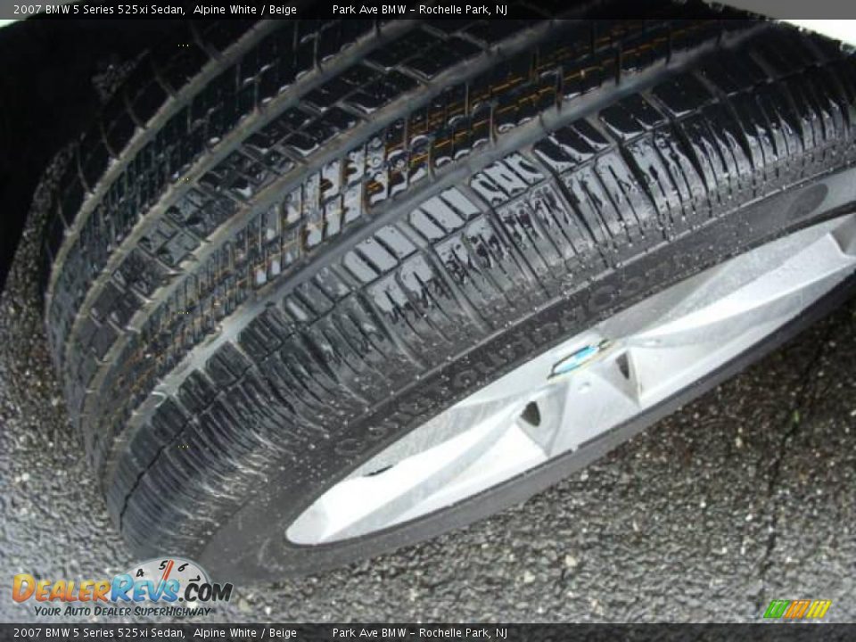 2007 BMW 5 Series 525xi Sedan Alpine White / Beige Photo #24