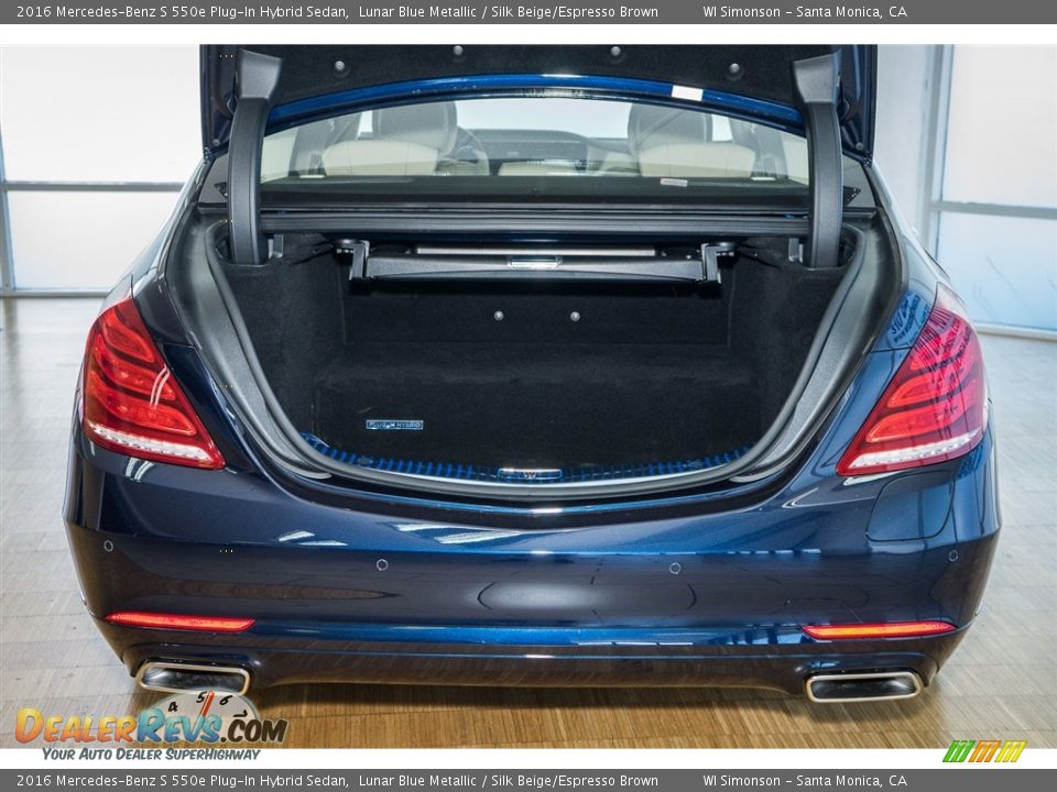 2016 Mercedes-Benz S 550e Plug-In Hybrid Sedan Trunk Photo #5