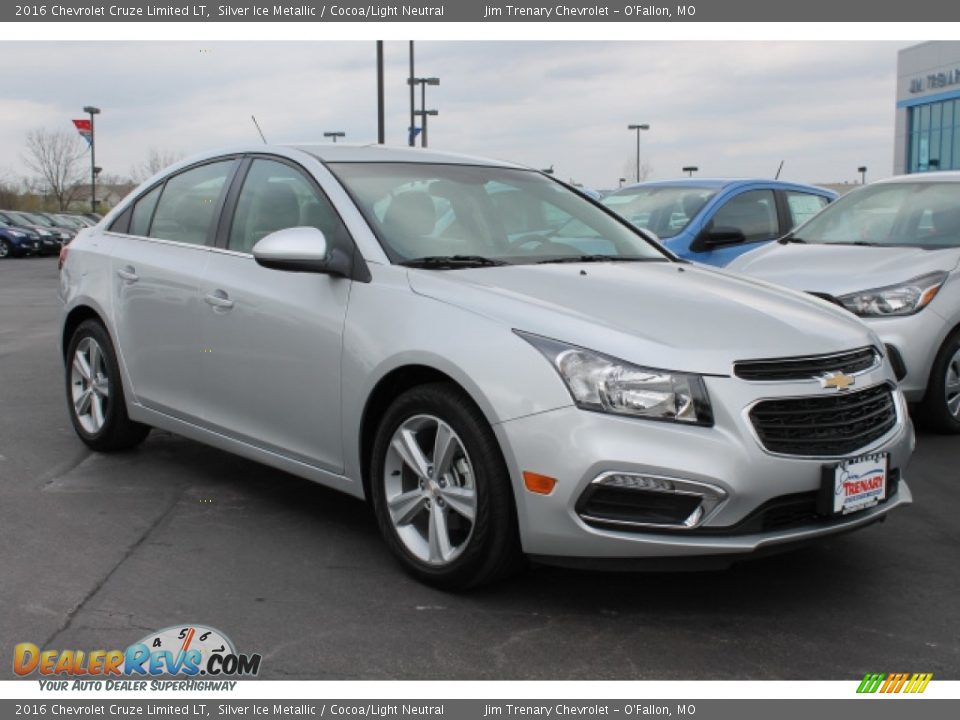 2016 Chevrolet Cruze Limited LT Silver Ice Metallic / Cocoa/Light Neutral Photo #2